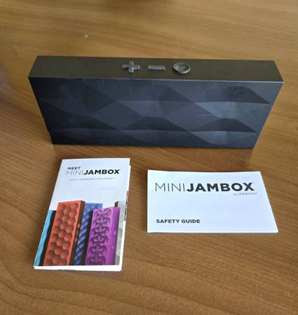 Jawbone Mini Jam Box 1