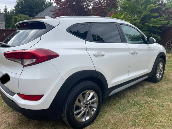 2017 Hyundai Tucson, SE - $14,500 (Auburn)63623561513857123