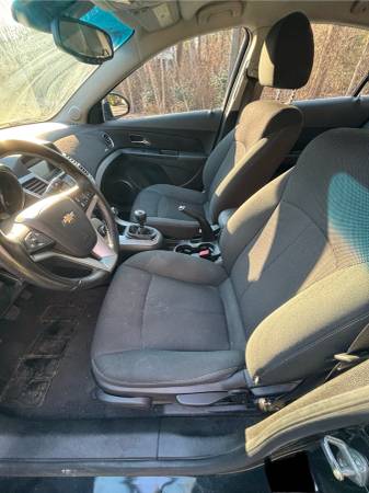 2011 Chevrolet Cruze Eco-4dr sedan- 97k mi - Manual Transmission - $5,000 (Vienna, VA)63616738711553124