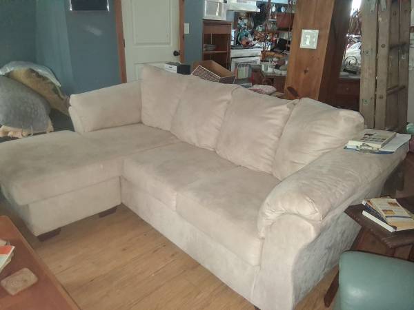 Free couch 1