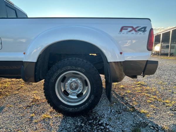 2015 Ford F-350 6.7L Power - Photo 6