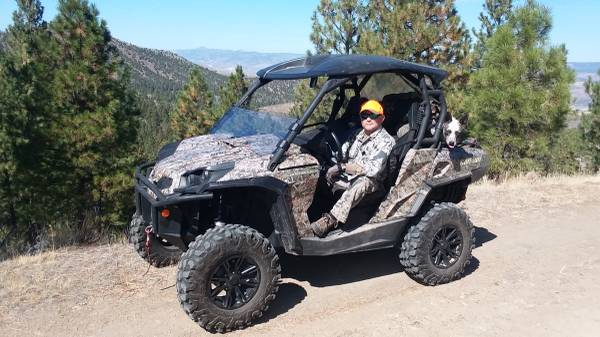 HUNTERS SPECIAL 2015 CAN-AM COMMANDER 800XT 1