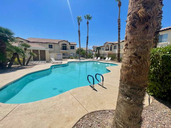 $315,000 / 2br - Comunidad de Golf con Vigilancia (Painted Desert Las Vegas)63859499589379123