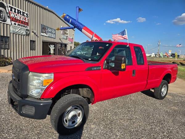 2014 Ford F-350 80k 4x4 - Photo 2