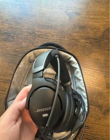A20 Aviation headset 1