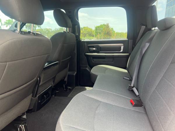2023 RAM 1500 Classic SLT - Photo 9
