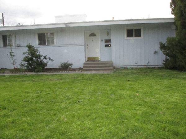 $1,995 / 2br - Furnished Pet Friendly Ez Move in Now until Nov 28 (Wenatchee)63872425500675120