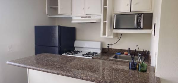 $2,000 / 1br - Condominium for RENT in the North Side of Oxnard!!! (Oxnard)63800305053953123
