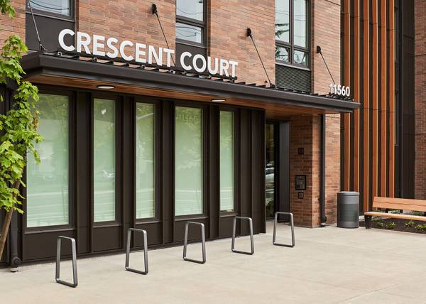 $950 / 380ft2 - Elevator, Resident Services, View (Select Apartments) (11560 SE Division St, Portland, OR)64039223251841122