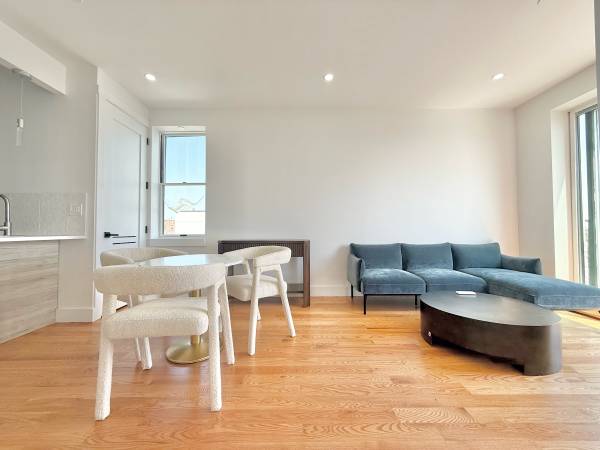 $2,500 / 1br - 🌟 ¡Un Impecable Departamento de 1 Dormitorio en Flatbush! El Apartamento Cumple con Todos los Requisitos! (Brooklyn)63689769937153124