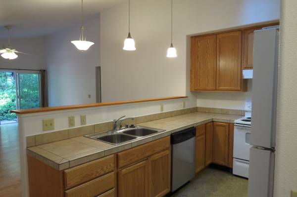 $2,796 / 3br - 1801ft2 - The foothills Nevada City Rental - Commute and live in the Country (Nevada City)64044024557955122