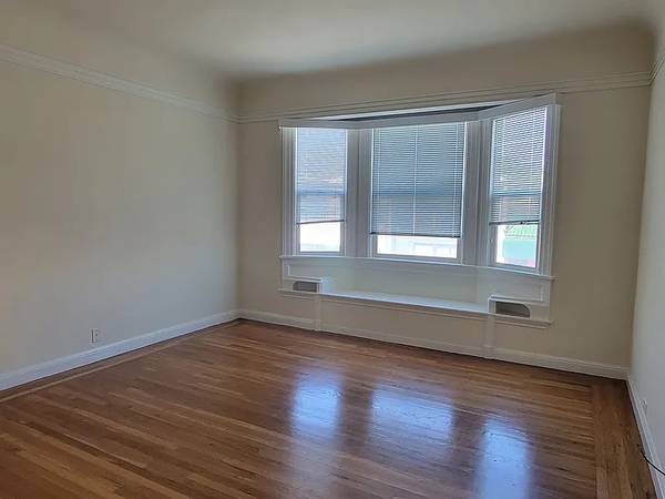 $1,700 / 2br - Hermoso apartamento de 2 habitaciones diseñado con estilo en ubicación privilegiada63826178414081122