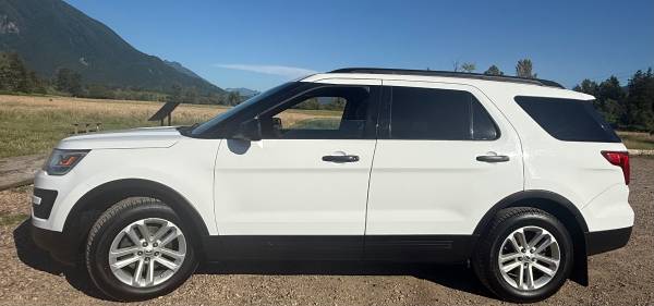 2016 Ford Explorer XLT - $11,995 (North Bend)63624395988867121