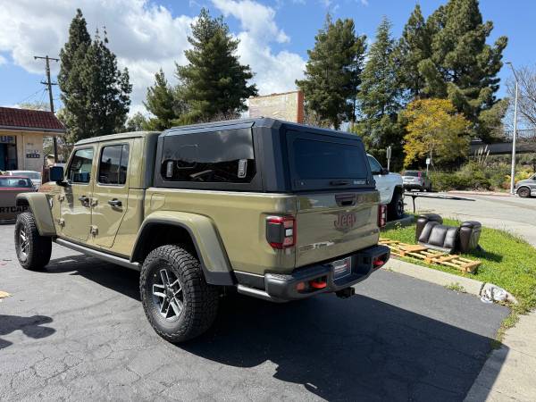 SMARTCAP Authorized Master Builder Camper Shell Dealer 1