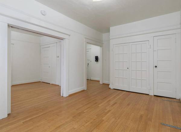 $1,295 / 1br - Apartamento asequible de 1 habitación - Cerca del Aeropuerto Internacional de Portland - Puntuación de tránsito de 94 (Centro de Portland)63841706985091123