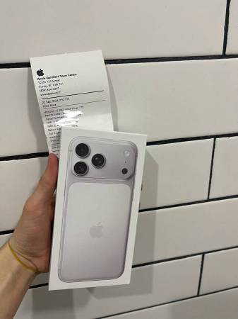 Brand New Iphone 17 Pro Max 1Tb Silver 1