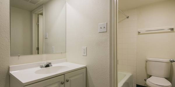 Studio, Laundry facilities, Situated in Albuquerque! 1