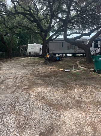 $600 Boerne Boutique RV Space for Rent $ 600.0063681044828545120