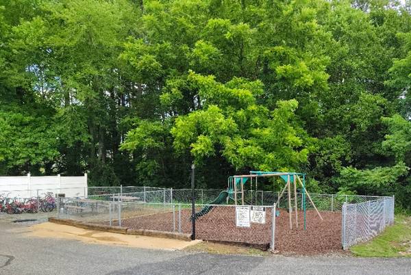 $1125.00 / 2br - 948ft2 - Charming 2 Bed Townhouse in Lynchburg | 1.5 Bath | $1125/mo | Availabl63851970500099123
