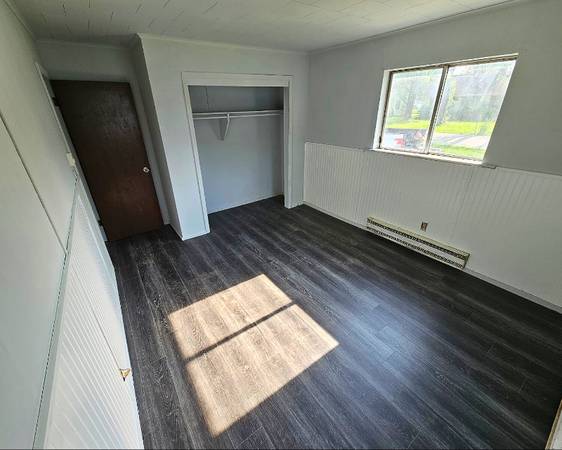 $900.00 / 2br - 900ft2 - Charming 2 Bed Unit in Sullivan, IN - $900/mo - Available 8/2963675880624771124