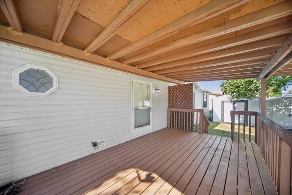 $72,900 / 3br - 1586ft2 - Waukee 3 Beds, 2 Baths, 2 Sheds (Waukee)64163743092738122