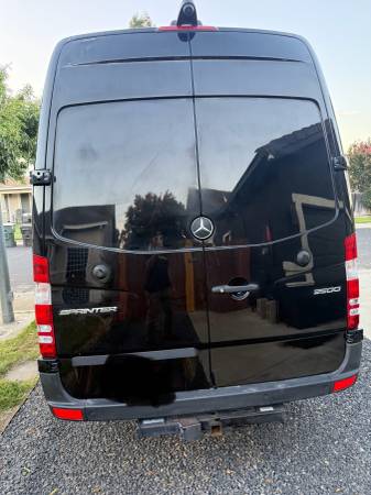 2017 Mercedes Sprinter 3500 con distancia entre ejes de 170, diésel - $37,000 (Dublin / Pleasanton / Livermore)63487829172865123