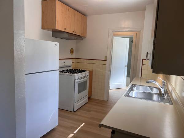$1,900 / 1br - Encantador departamento de una habitación en el barrio Boyes Springs de Sonoma (sonoma)63880017306243121