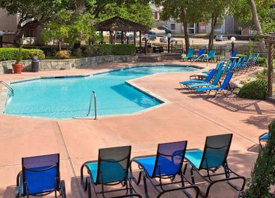 $1,375 / 1br - 748ft2 - 1/BD 1/BA, Refrigerator, Spanish Speaking Staff (1400 Esters Rd, Irving, TX)63796578805635121