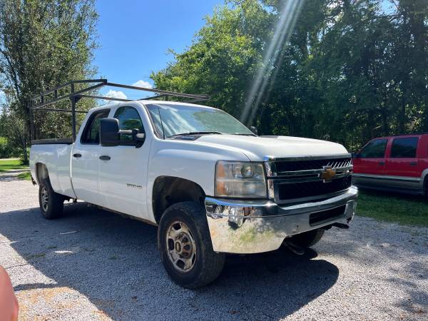 2011 Chevy 2500 4x4 Crew Cab Work truck - $5,800 (Murfreesboro)63624908883585121