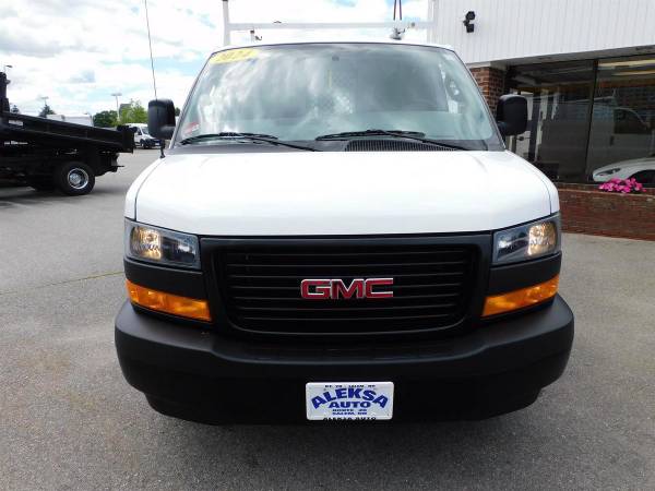 2024 GMC Savana 2500 - Photo 3