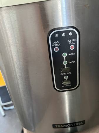 Ice maker machine 1