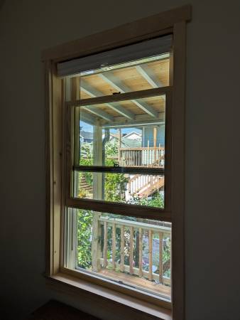 $1,900 / 1br - 325ft2 - Rockaway Beach bungalow for rent - October 2025 - Utilities included (Rockaway Beach)63698533791875123