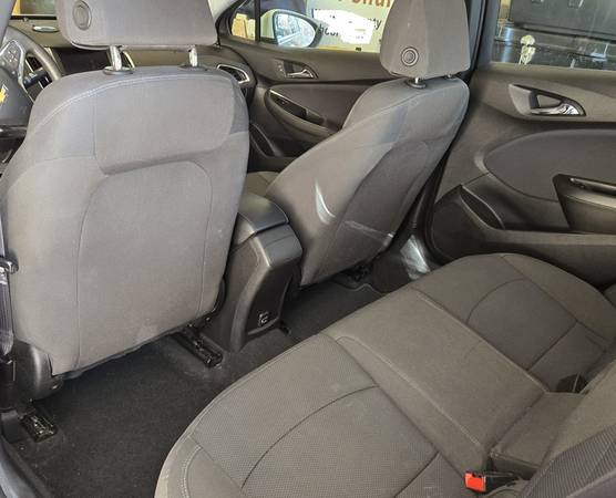 2019 Chev Cruze coche económico por dueño - $10,800 (San Diego)63618407742467124