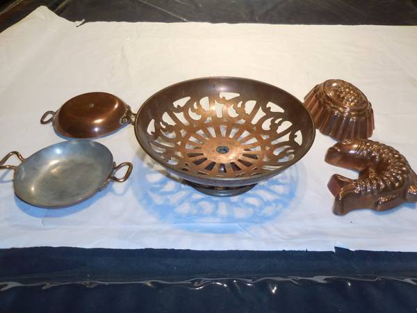 Variedad de artículos antiguos de cobre - $75 (Bothell)63470797349123121