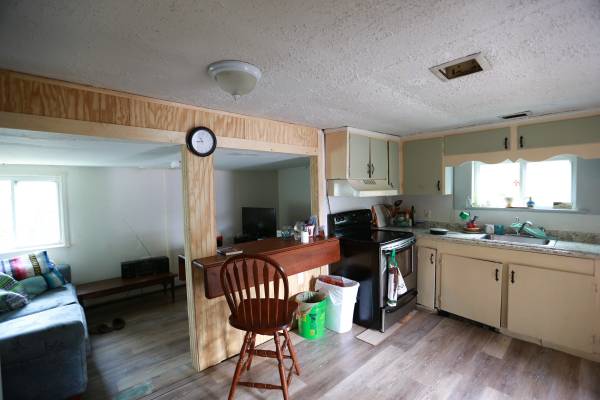 $950 / 3br - 1200ft2 - Share house in West Lebanon (Lebanon)63932058183555121