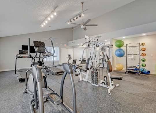 $1,200 / 2br - 1008ft2 - Window Coverings, On-Site Management, 2/bd 1/ba (3150 S. Decatur Blvd., Las Vegas, NV)63859500495875121