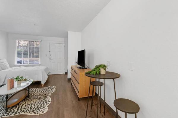 $1,069 / 392ft2 - Save Big: Free Rent Until November  Waived Fees at Arbor View (Charlotte)63925335696771123