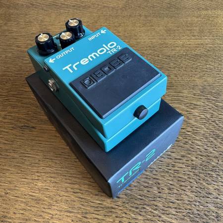 Boss TR-2 Tremolo 1