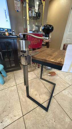 Commercial Standard Can Opener 1