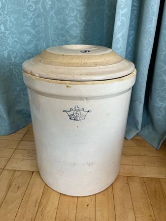 Robinson crown 6 gallon stoneware pottery crock with lid 1