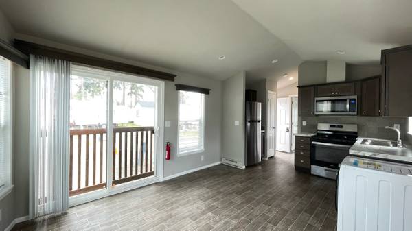 $75,950 / 1br - 384ft2 - 1 bed/1 bath Park Model RVIA Certified Home (Port Townsend)63934291057923122