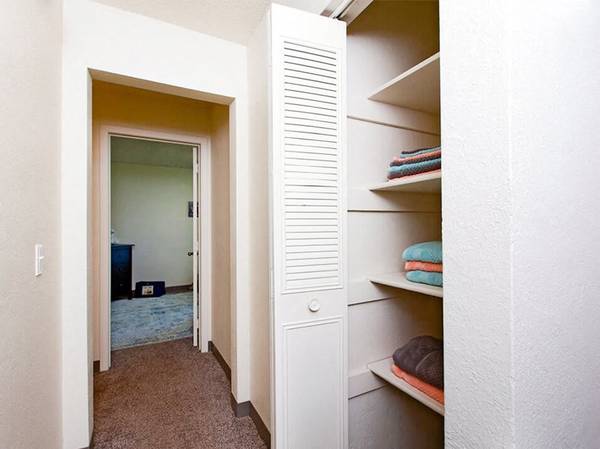 $1,615 / 3br - 1190ft2 - Make This Your Home Before Summer’s Gone – Pet-Friendly 2BR Available (6455 Zane Ave N, Brooklyn Park, MN)63666930902785123