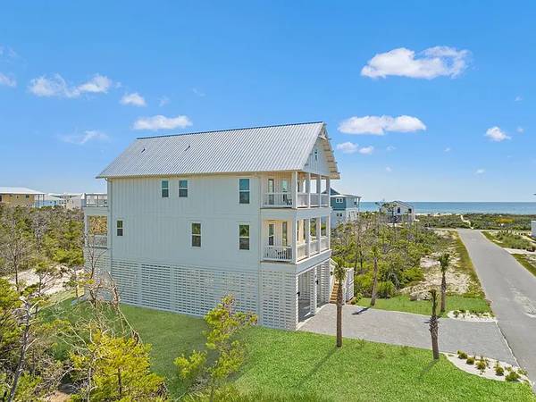 $1,399,000 / 4br - 2584ft2 - 4bd 4ba/1hba Home for Sale in CAPE SAN BLAS63924682635138121