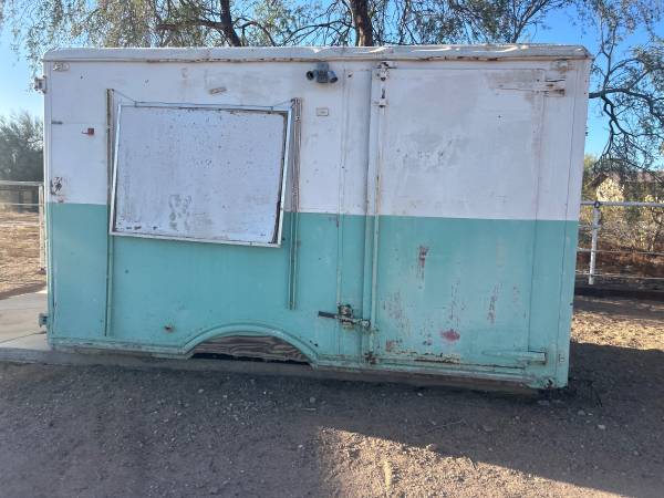 ice cream trailer/tack room 1