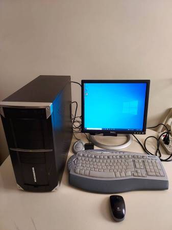 Custom case with Asus motherboard-desktop computer 1