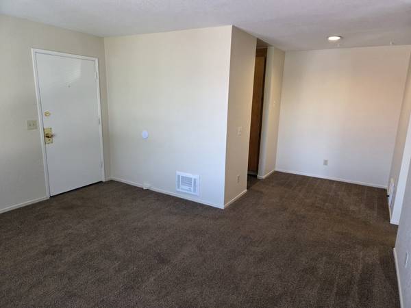 $1,875 / 1br - 1 Bedroom Apt / South Salinas (Salinas)64009499122817121