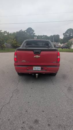 2008 Chevy Avalanche - $5,800 (Churchland)63621739883265122