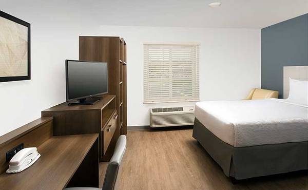 $930 / 1br - Exclusive Offer: Short-Term Stays with No Strings Attached! (200 Rue des Voyages, Lafayette, LA)63857517006467120