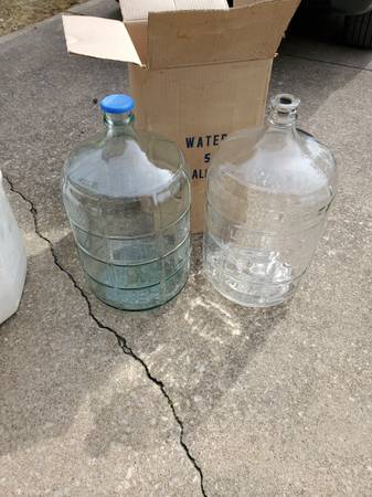 3 GLASS WINE/WATER CARBOYS 1