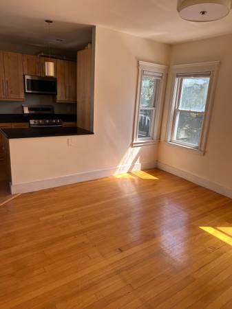 $3,400 / 2br - 2BR1 bath in Somerville with bonus office (West Somerville)63655235804801122